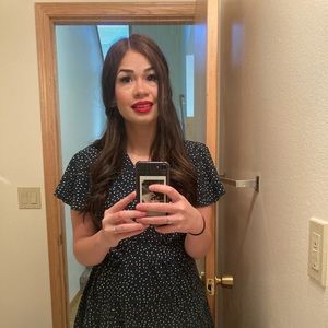 Meet your Posher, Daniela